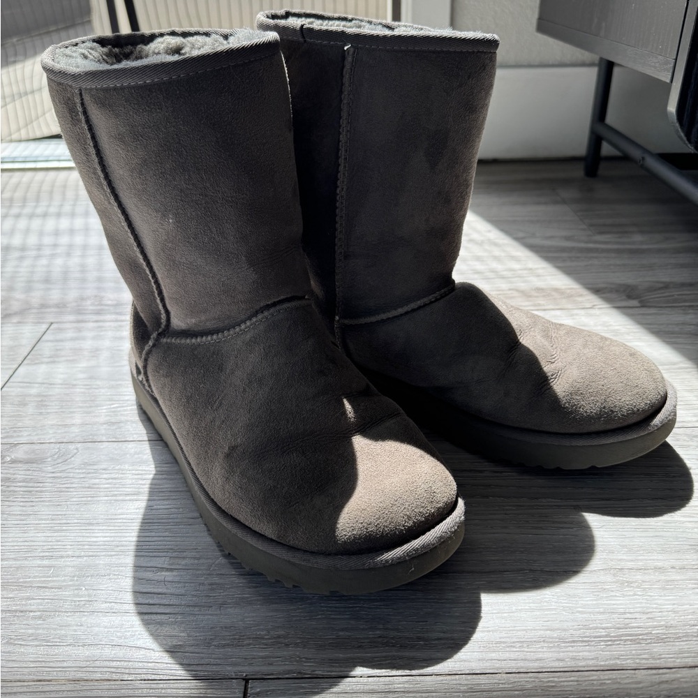 UGG Classic Short Boots
